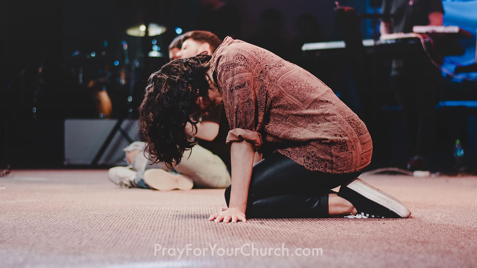 Kneeling no Words